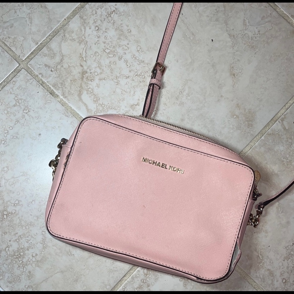 Michael Kors jet set crossbody purse